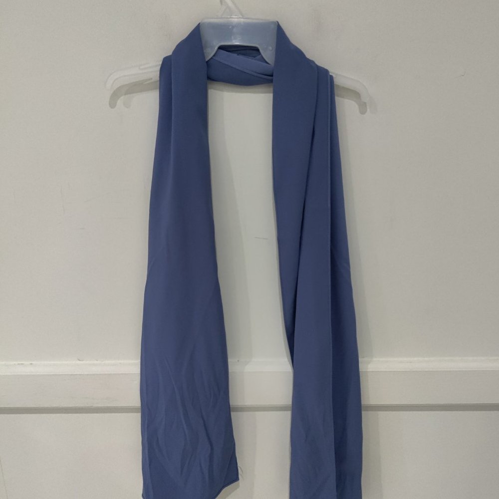 NWoT Women's Unbranded Scarf Purple/Blue One Size Fits All $24 HH453